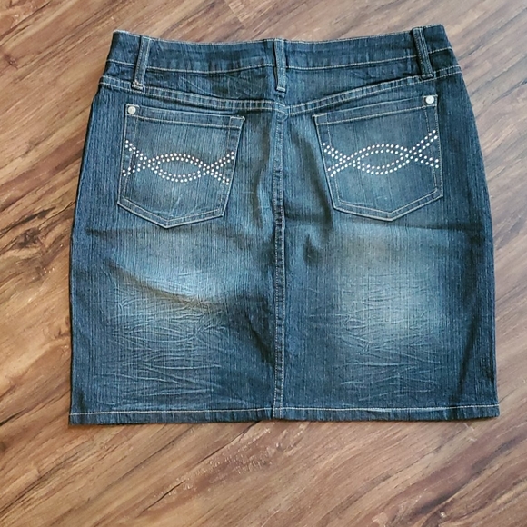 iris Dresses & Skirts - 🎉Buy any 3 with this emoji for $15     Iris Jean Skirt